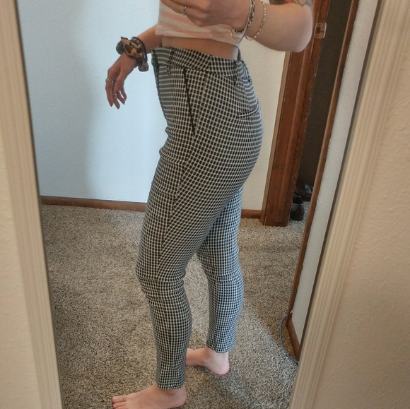 Forever21 houndsooth skinny pants - Picture 2 of 3
